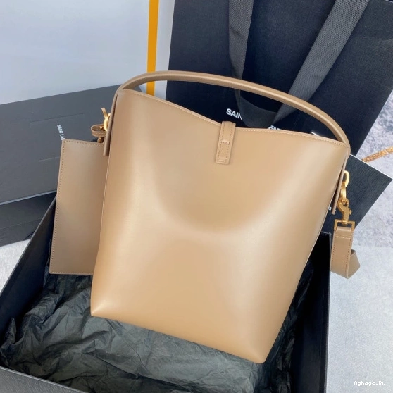 37 YSL LARGE BAG-26*20*12CM LE 0821